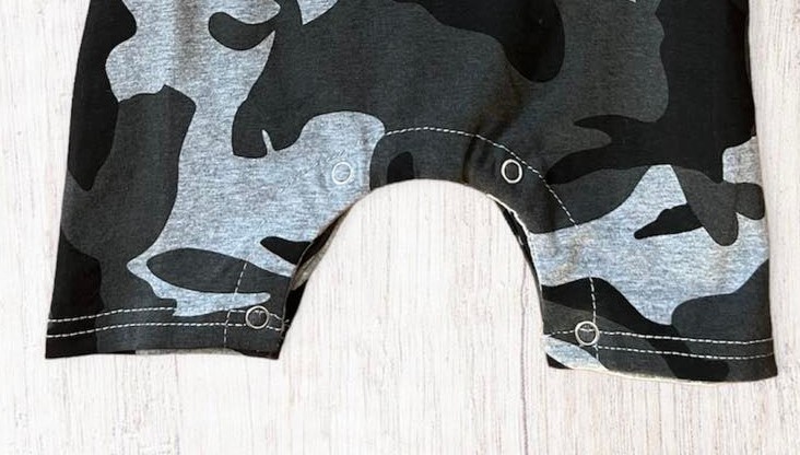Like A Boss Camouflage Romper ~ 6-12 Months - Image 4